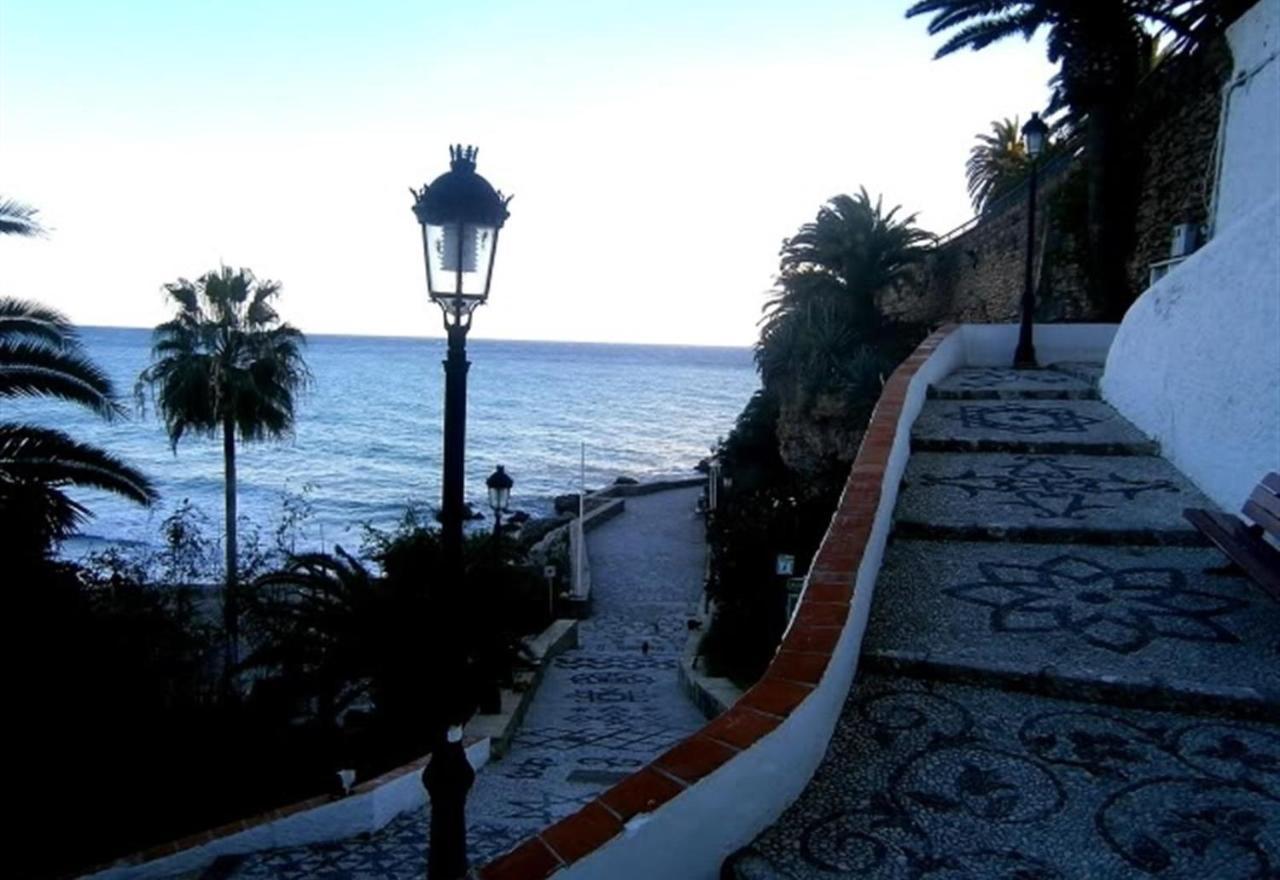 Valparaiso - Burriana Beach Nerja Εξωτερικό φωτογραφία